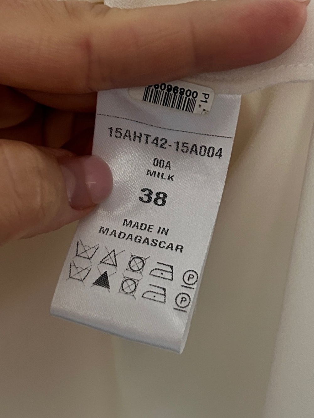 CHLOE sheer silk sleeveless ruffle blouse 38 fr or 6 USA. - Picture 5 of 8